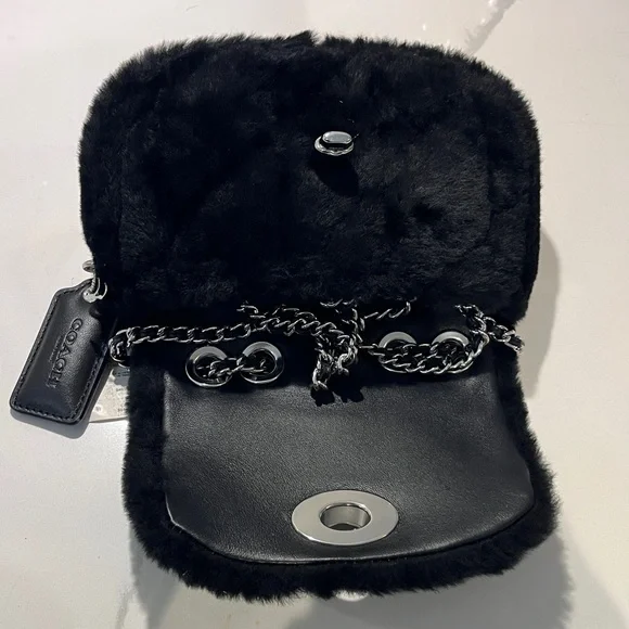 ⚡️SALE⚡️ NWT COACH SHEARLING QUILTED PILLOW BAG - Picture 9 of 9